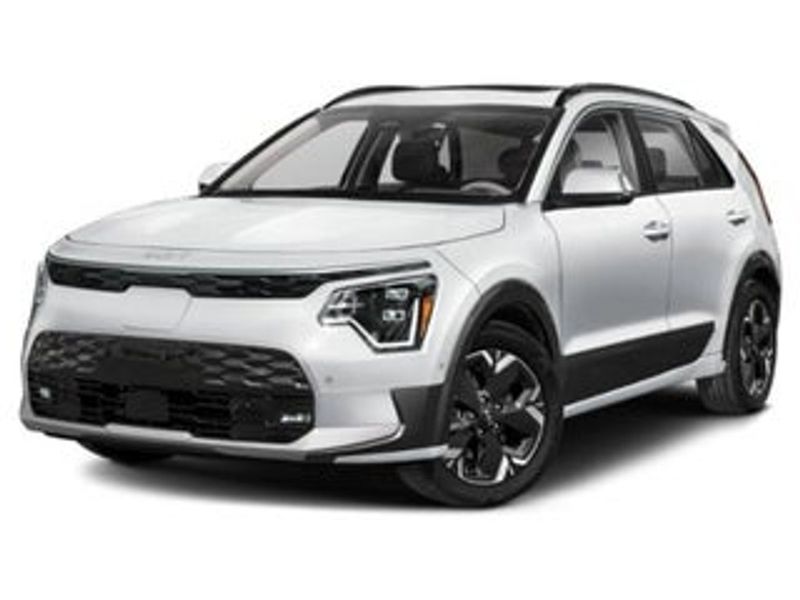 2023 Kia Niro — a typically priced live listing