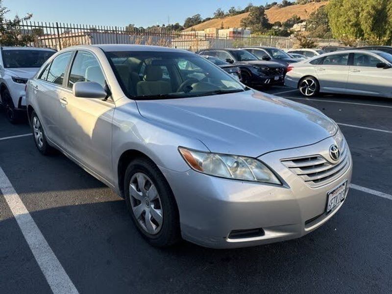 2008 Toyota Camry — a typically priced live listing