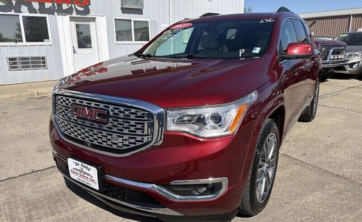 2017 GMC Acadia Denali