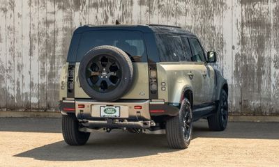 2023 Land Rover Defender 110 X