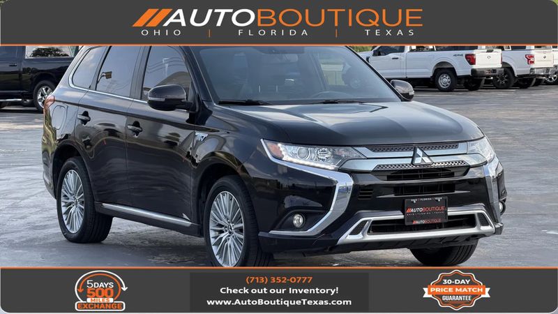 2019 Mitsubishi Outlander — a typically priced live listing