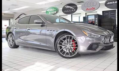 2018 Maserati Ghibli Sport