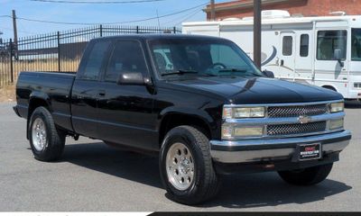 1992 Chevrolet GMT-400 Base