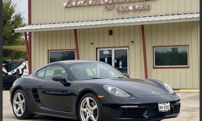 2019 Porsche 718 Cayman T