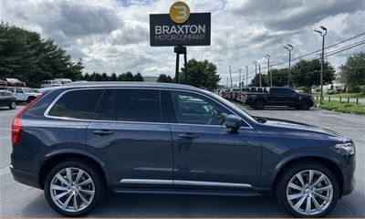 2023 Volvo XC90 Plus Bright