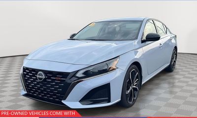 2023 Nissan Altima SR