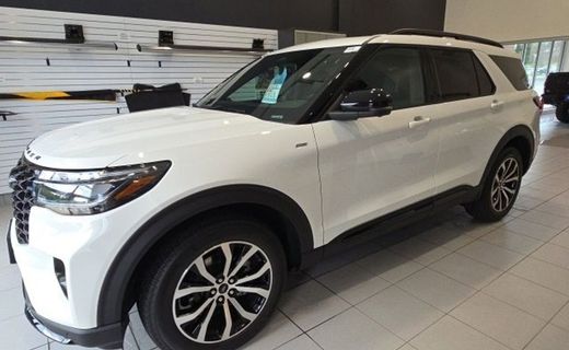 2025 Ford Explorer