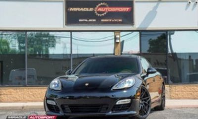 2015 Porsche Panamera GTS