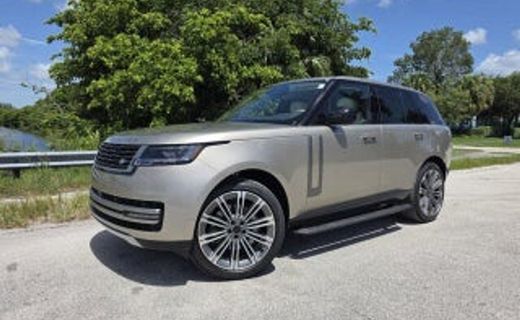 2026 Land Rover Range SE