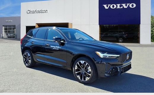 2026 Volvo XC60 Plus Dark