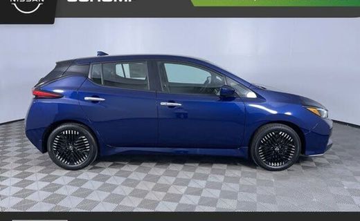 2024 Nissan Leaf SV