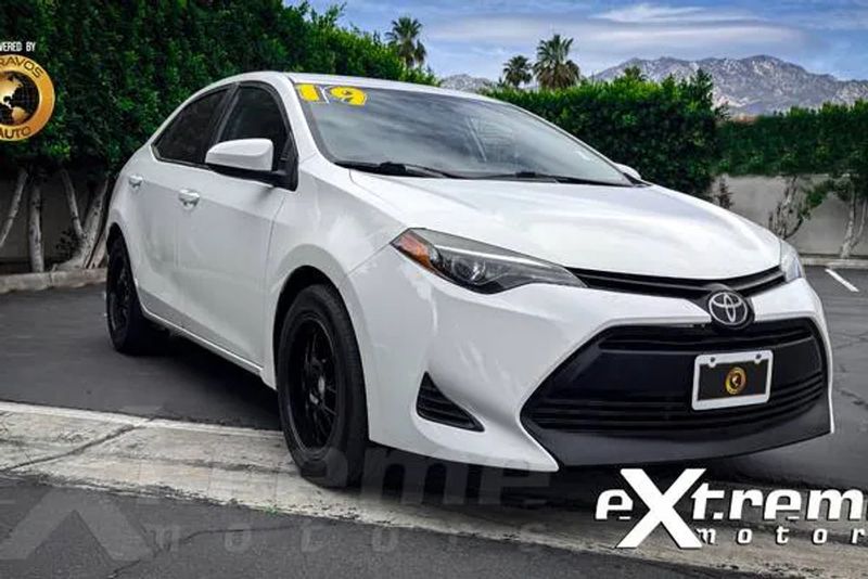 2019 Toyota Corolla — a typically priced live listing