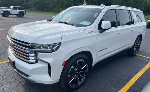 2023 Chevrolet Suburban High Country
