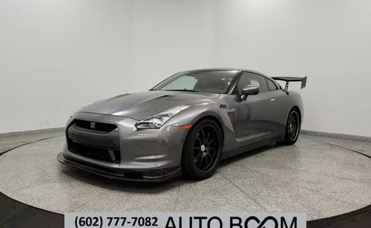 2011 Nissan GT-R Premium