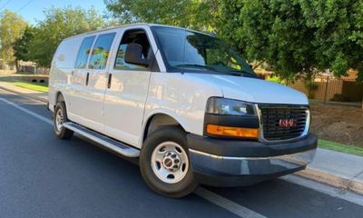 2025 GMC Savana 2500