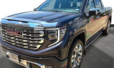 2024 GMC Sierra Denali