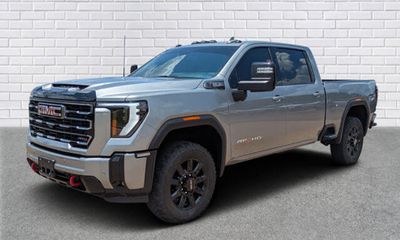 2025 GMC Sierra HD AT4