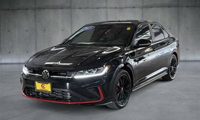 2025 Volkswagen Jetta GLI Autobahn