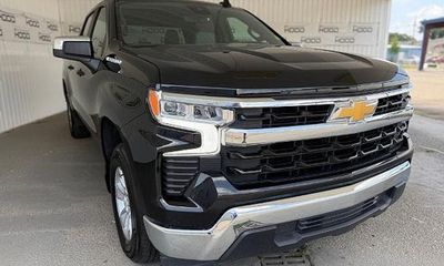 2025 Chevrolet Silverado LT