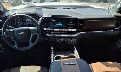 2025 Chevrolet Silverado HD High Country