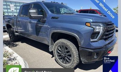 2025 Chevrolet Silverado HD LT