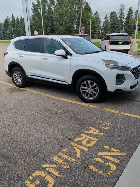 2019 Hyundai Santa FE — a typically priced live listing