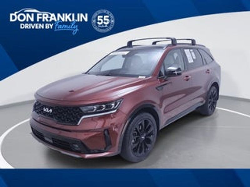 2023 Kia Sorento — a typically priced live listing