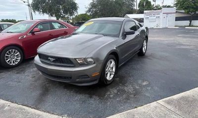 2011 Ford Mustang V6 Coupe