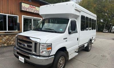 2016 Ford E-Series Chassis E350 Super Duty