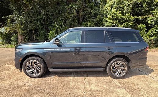 2026 Lincoln Navigator Premier