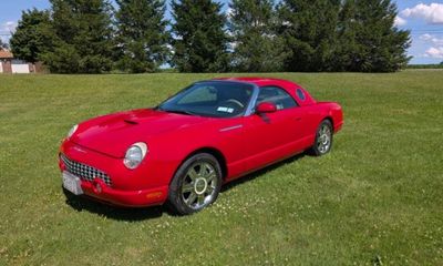 2005 Ford Thunderbird Deluxe
