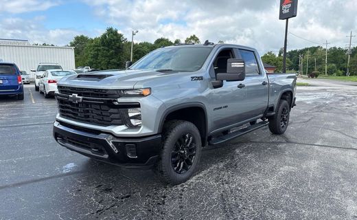 2026 Chevrolet Silverado HD Custom