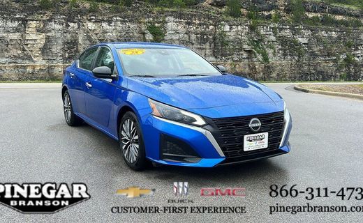2025 Nissan Altima SV