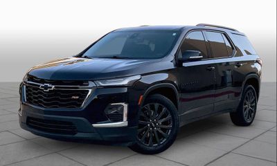 2023 Chevrolet Traverse RS