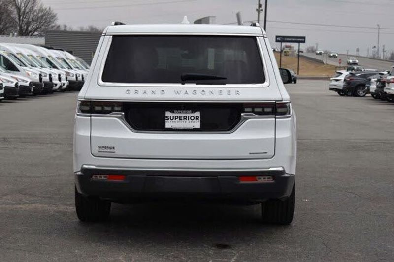 2022 Jeep Grand Wagoneer — a typically priced live listing