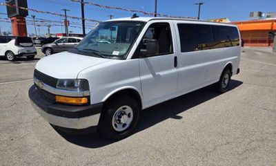 2021 Chevrolet Express LT EXT
