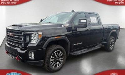 2024 GMC Sierra HD AT4