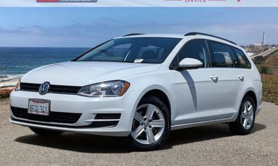 2015 Volkswagen Golf Sportwagen 1 8T TDI