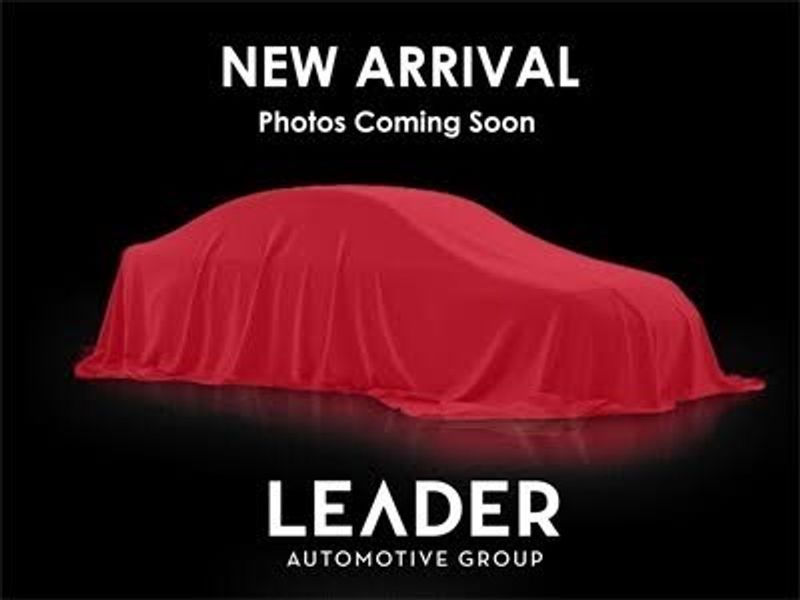 2027 Lincoln Navigator — a typically priced live listing