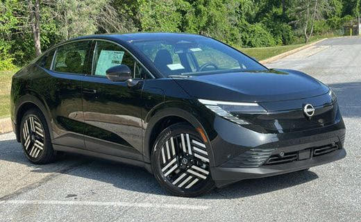 2026 Nissan Leaf SV