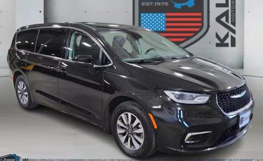 2023 Chrysler Pacifica Touring L