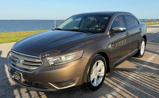 2015 Ford Taurus SE