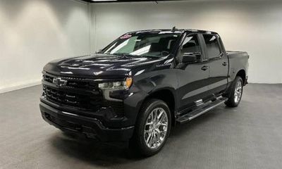 2024 Chevrolet Silverado RST