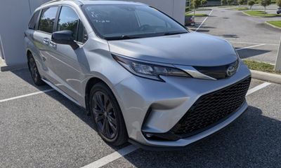 2024 Toyota Sienna XSE