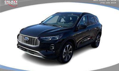 2025 Ford Escape Platinum