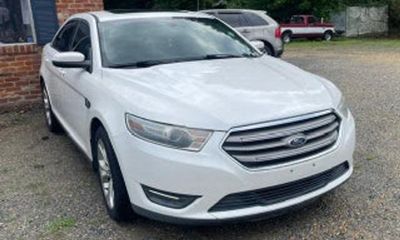 2013 Ford Taurus SEL
