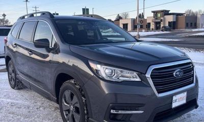 2022 Subaru Ascent Premium 8