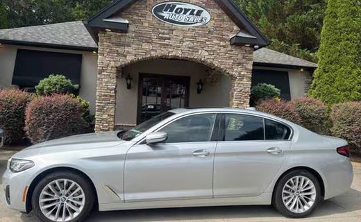 2021 BMW 530I