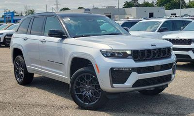 2026 Jeep Grand Cherokee Summit