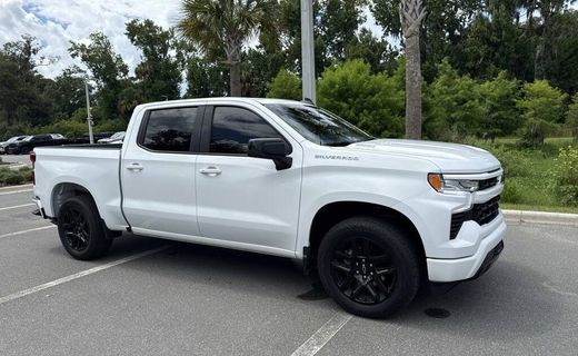 2022 Chevrolet Silverado RST